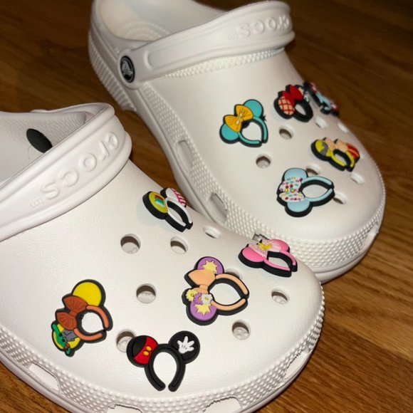 Crocs Charm Disney Mickey Mouse Ears 10 piece set - Picture 4 of 4